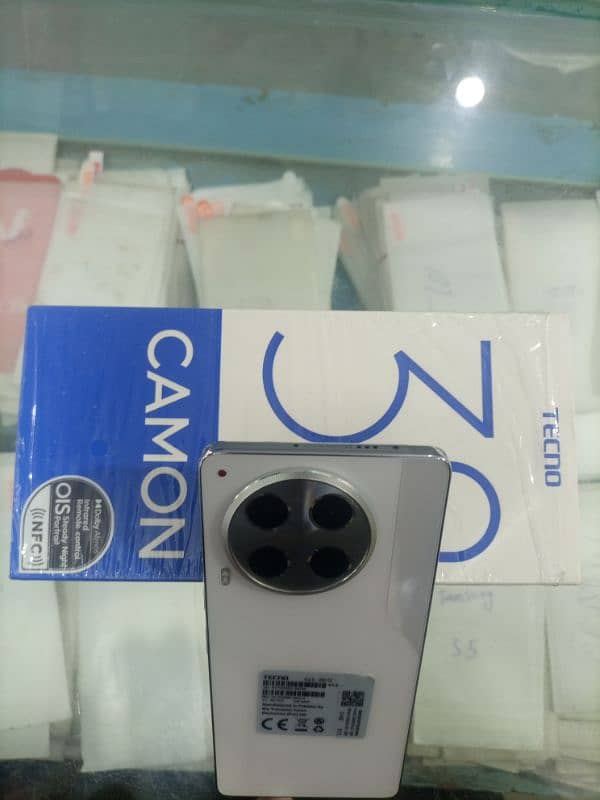 Tecno Camon 30 (12 256GB) 2