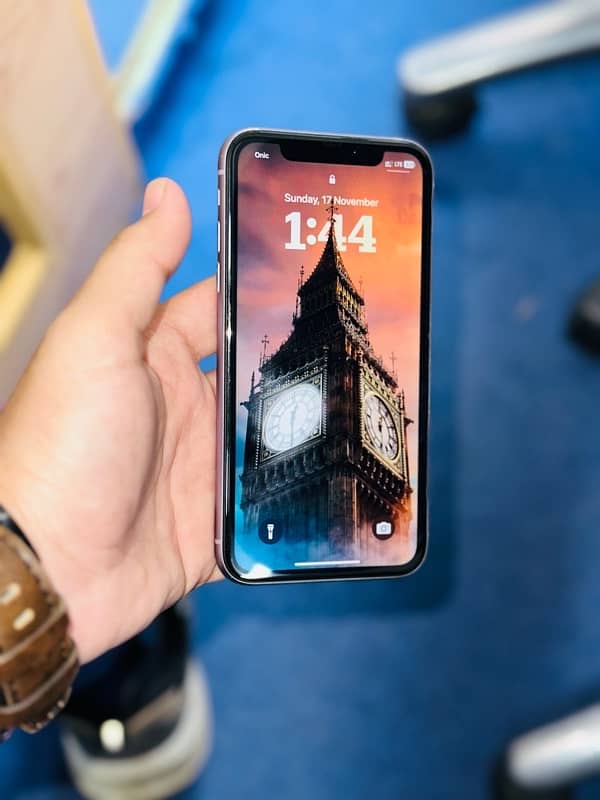 IPhone 11 128gb PTA Approved 7