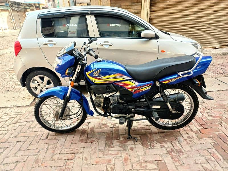 Honda Pridor 2023 Model  8200 km drivn onlty like new bike 1st owner 1