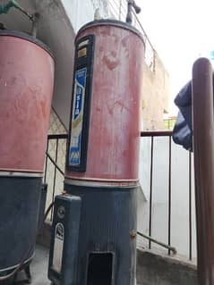 Gas Gyser urgent Sale