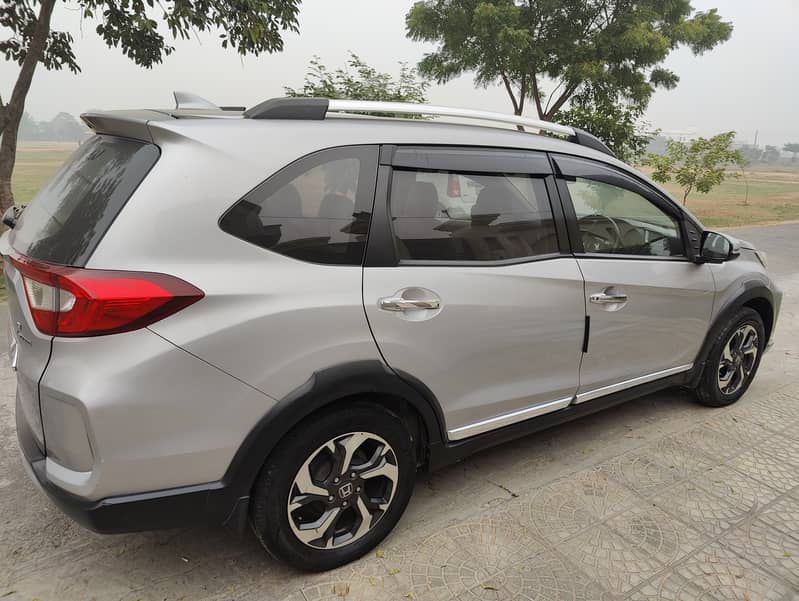 For Sale Honda BR-V 2020  i-VTEC S 6