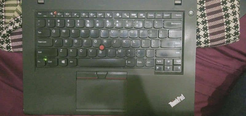 Lenovo ThinkPad T460 core i5.12gb RAM. 500gb ROM HDD 3