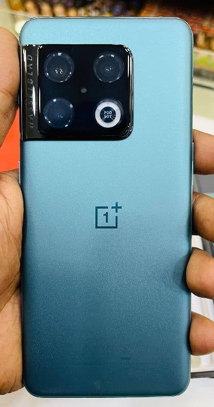 One plus 10 pro 5G non pta 12/256 4 months sim time available 7