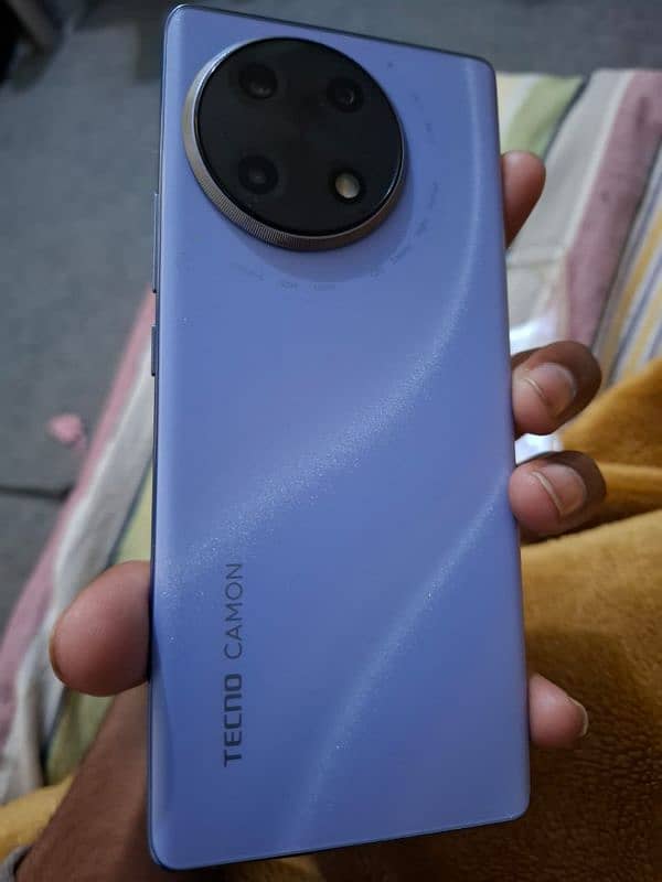 Tecno camon 30s(8+8/256). Nebula Violet(Back change colour in sunlight. 1