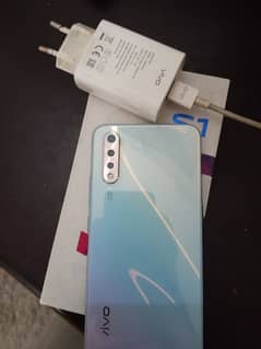 vivo S1