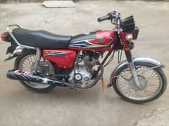 Honda 125 2017  urgent sale full okay bike hai