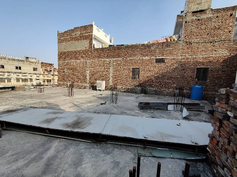 10 MARLA Roof Top On Main Allama Iqbal Road Garhi Shahu For Rent 2