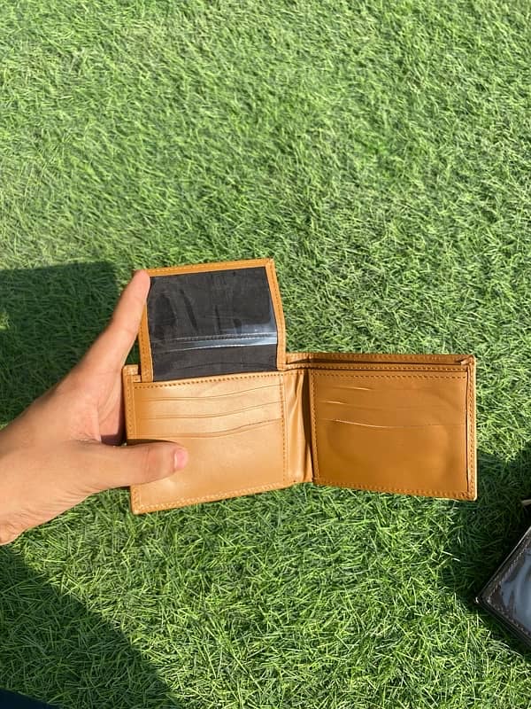 genuine cow leather wallet box pack best quaility contact 03307047981 0