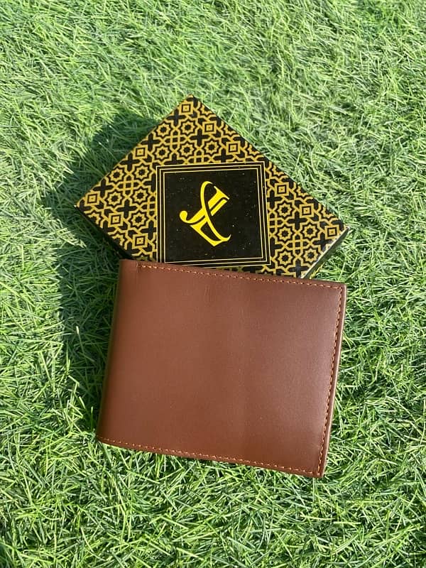 genuine cow leather wallet box pack best quaility contact 03307047981 5