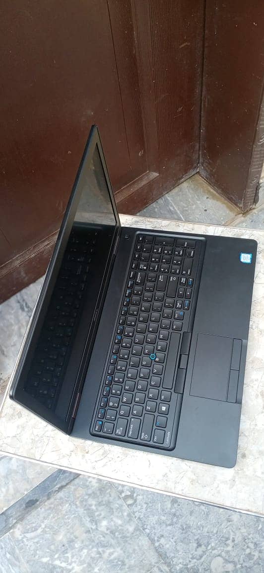 Dell Latitude 5580 core i5 Gen 7 at good price 7