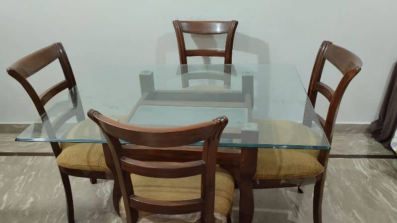 4 seater Dining Table - Wooden 0