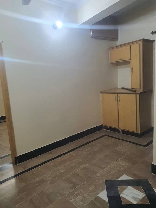 1bed family flate for rent in pwd only for family 2