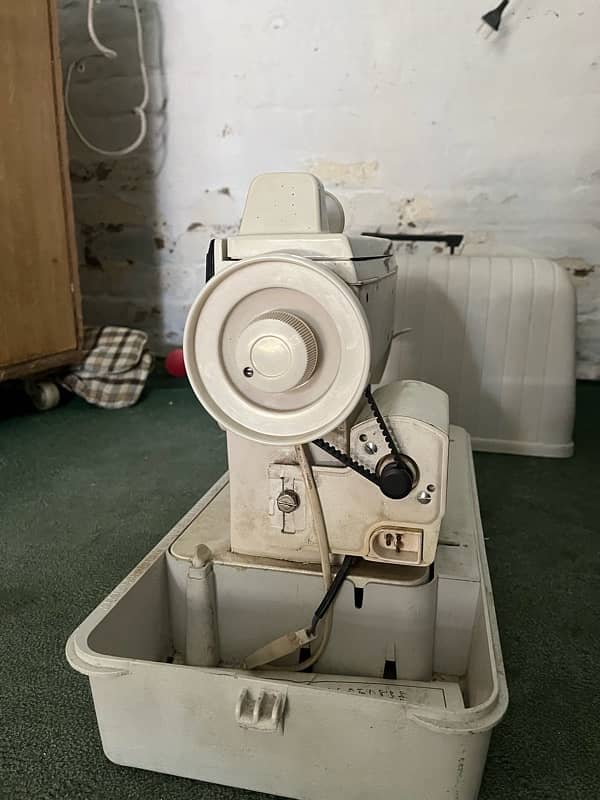 singer stitching machine 1