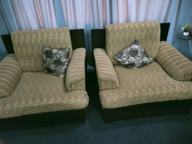 7 seater Golden Sofa set 3