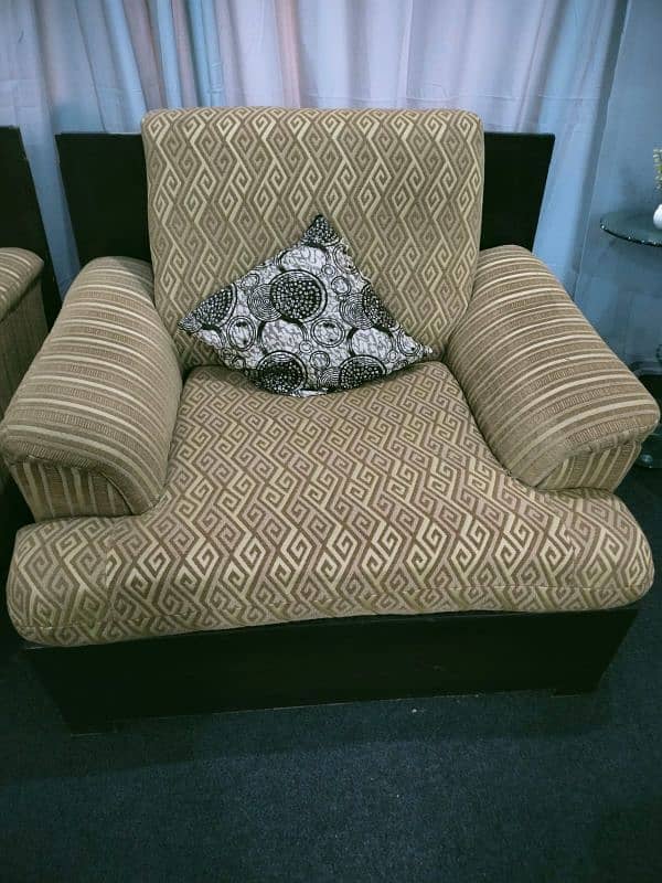 7 seater Golden Sofa set 5