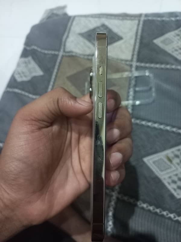 iphone 13 pro 256 gb pta approved 4