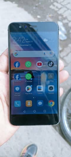 Huawei P 10 4/64 dual Sim PTA approved