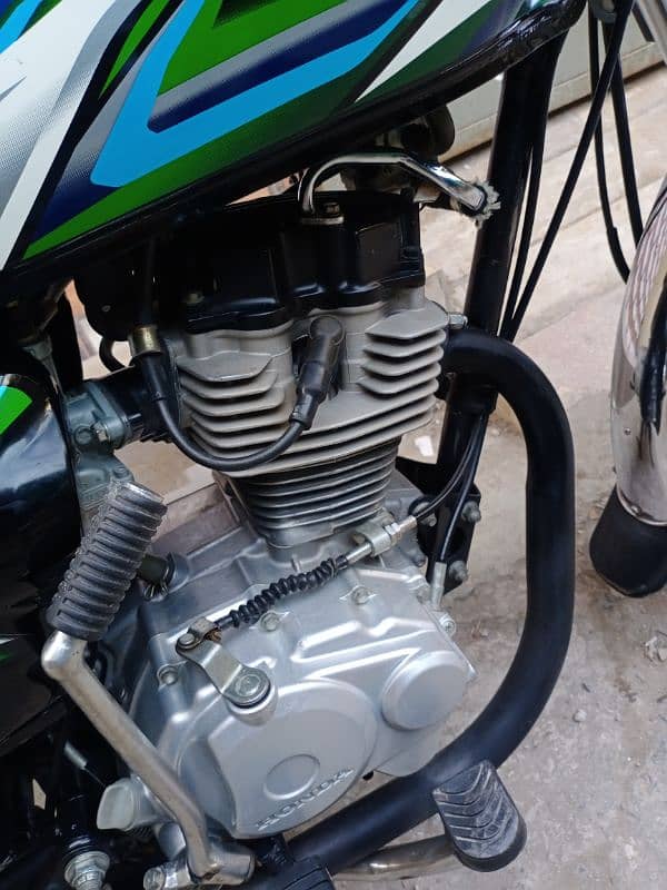 Honda 125 2023 8