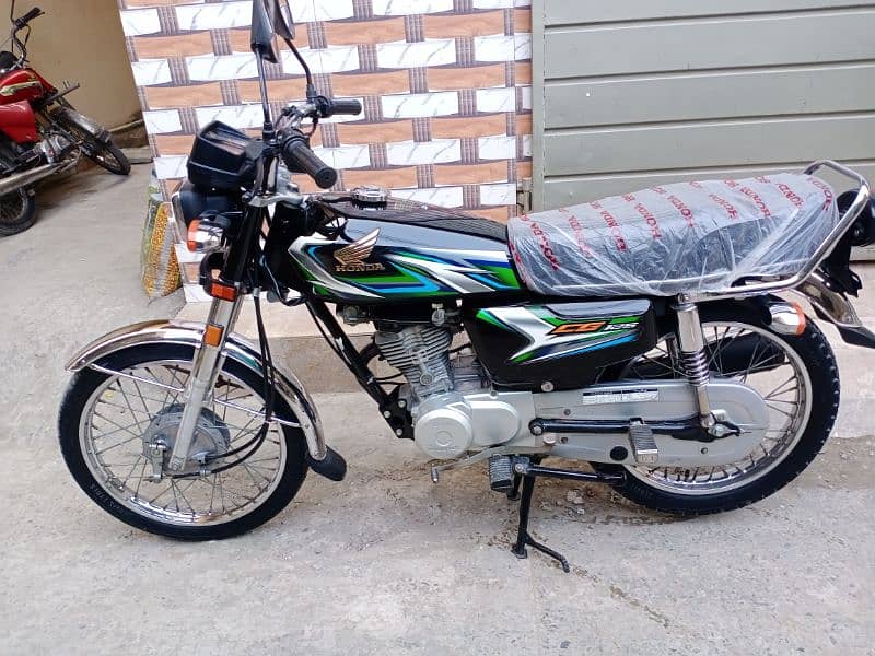 Honda 125 2023 10