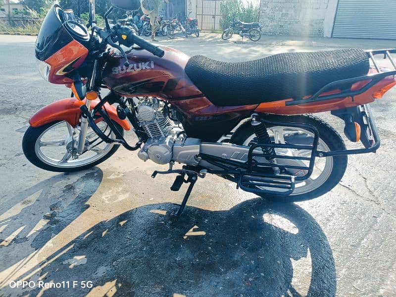 Suzuki GD 110 in 10/10 condition 3200 km driven 11