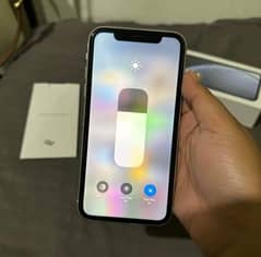 I phone xr NON PTA 128 GB