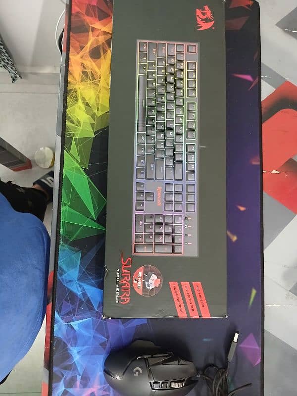 Logitech g502 hero and redragon k82 surara gaming keyboard 2