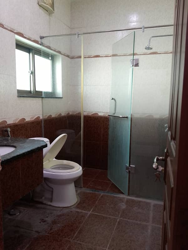 Ranvated Ful house for rent 4bedroom with attached bathroom 2