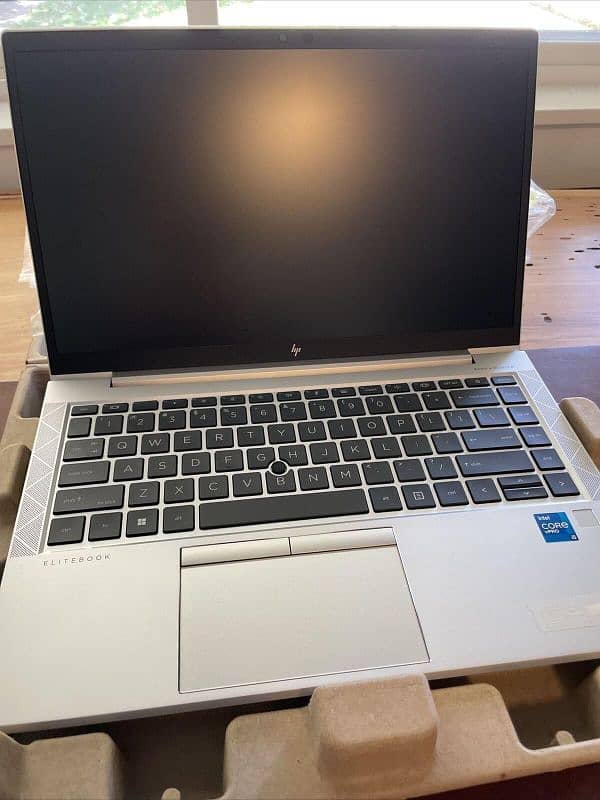 HP Elitebook 840 G8 i5 11th Generation 4