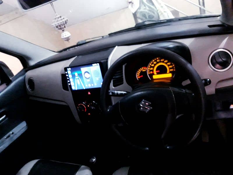 Suzuki Wagon R 2019 11