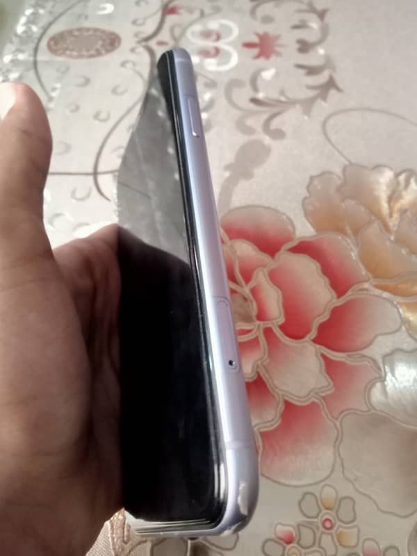 IPhone 11 jv  contact only WhatsApp number 03140324217 2