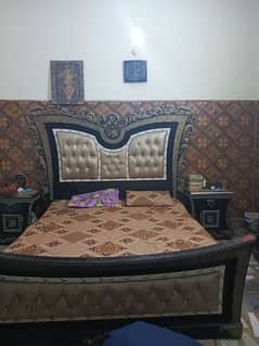 Bed, side tables, dressing table set