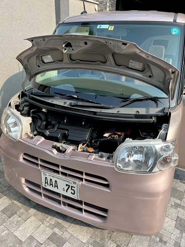 Daihatsu Tanto 2012 9