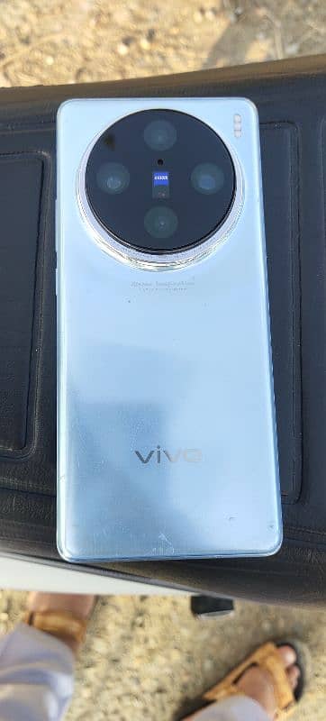 VIVO X100 PRO FOR URGENT SALE 1