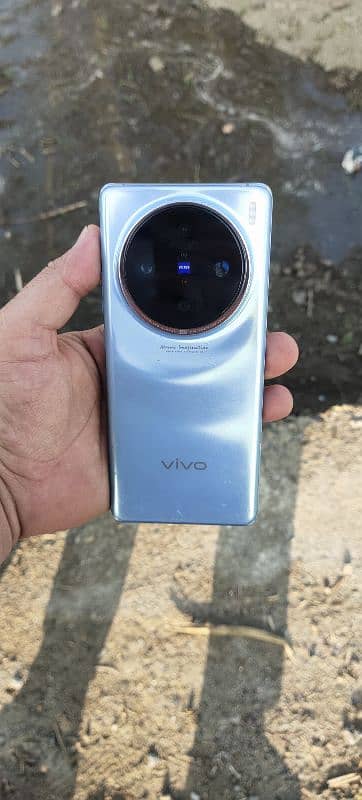 VIVO X100 PRO FOR URGENT SALE 4