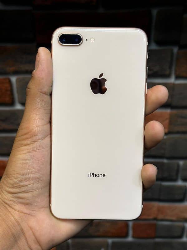 Iphone 8+ 1