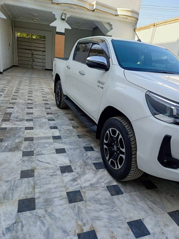 Toyota Hilux 2021 1