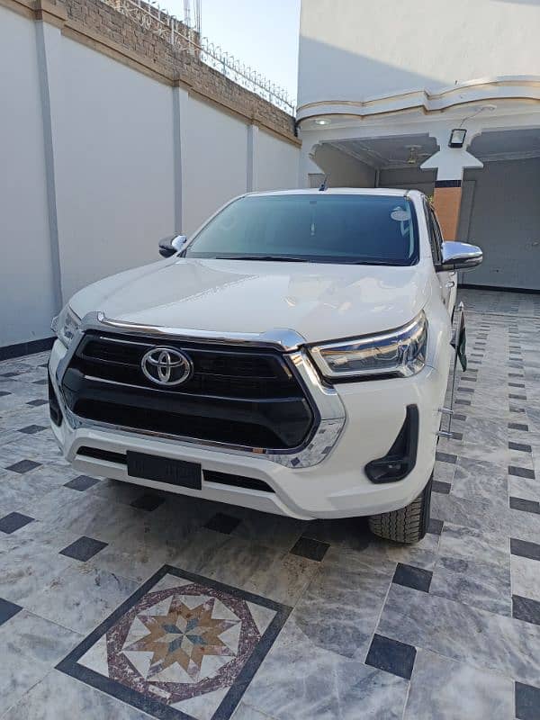 Toyota Hilux 2021 3