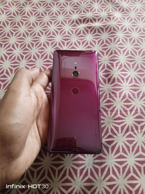 SONY XPERIA XZ3 PTA APPROVED Urgent Selling ( OFFICIALLY ) 4/64 7