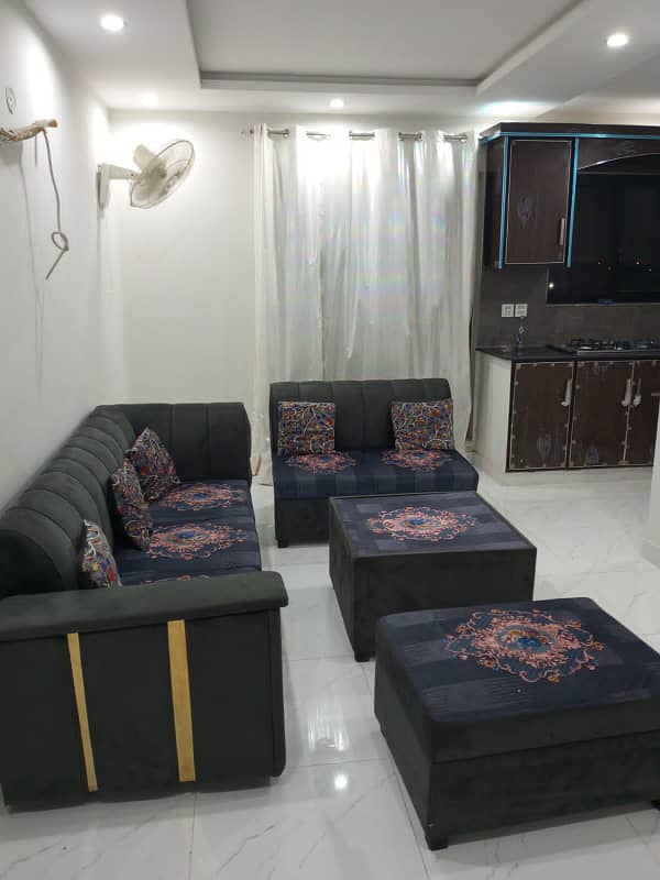 One Bed Apartment For Rent Per day Avil For familes 8