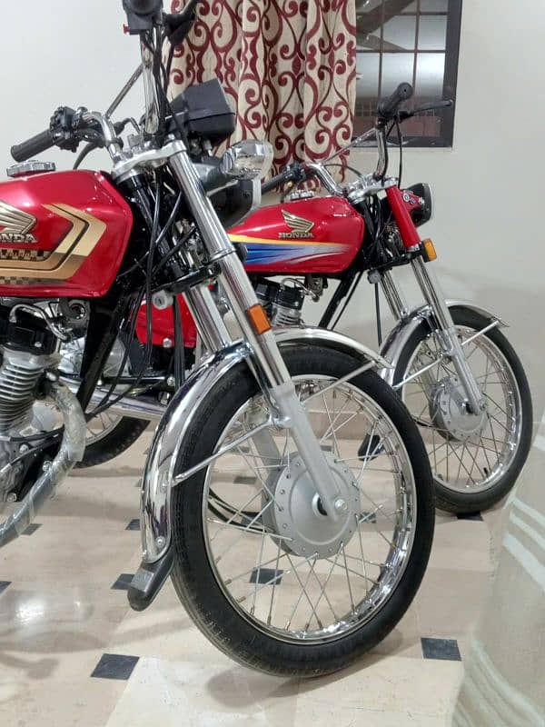 CG125 special edition gold 9