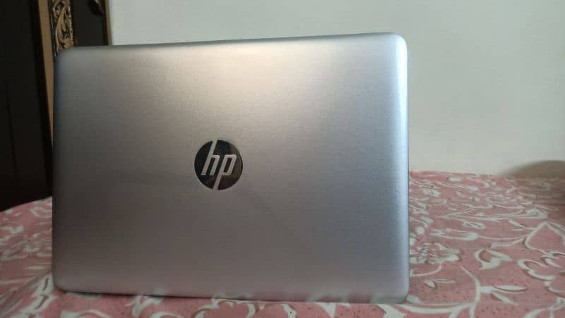 HP EliteBook 820 G3 2