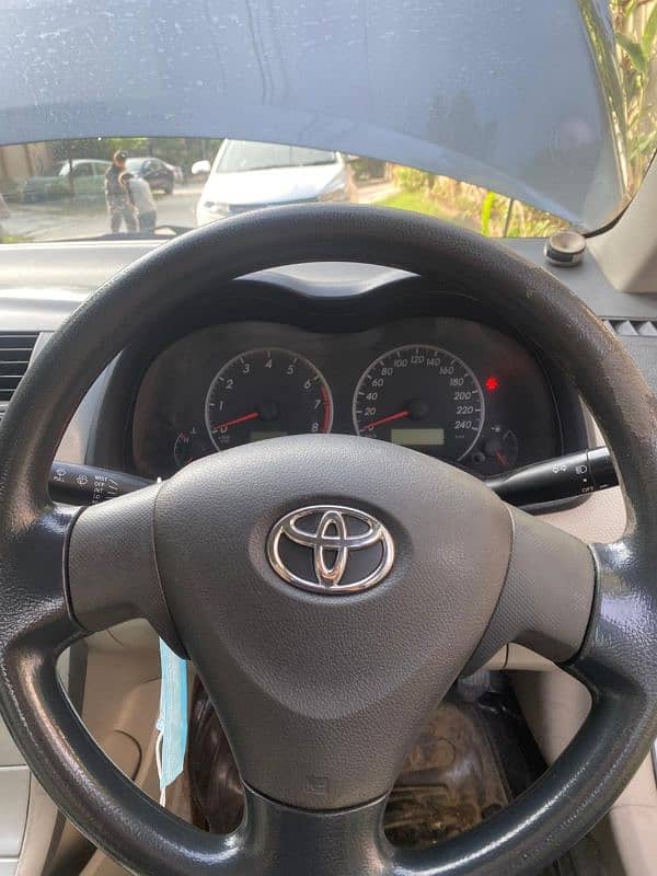 Toyota Corolla XLI 2013 7