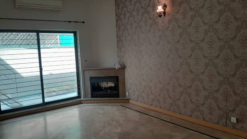 Kanal Ultra Modern Lower Portion For Rent Hot Location DHA Phase 3 Lahore 2