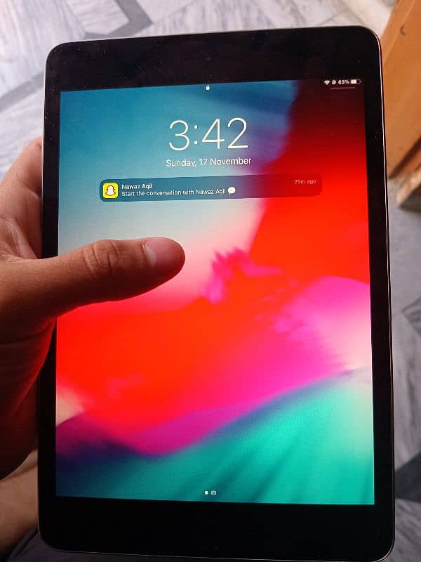 ipad mini 4 condition 10/10 64gb available 3