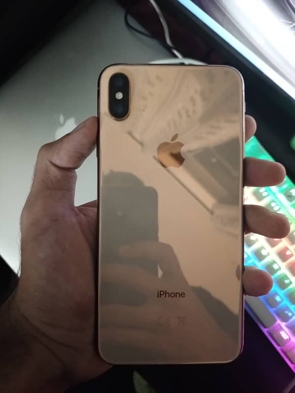 iPhone XS Max Golden 512GB Factory Unlock Non PTA With Box 1