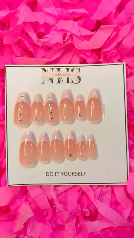 press on nails(artificial nails) 17