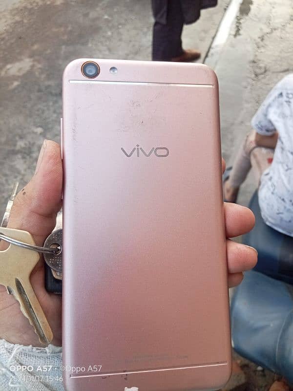 vivo y66 10/10 condition 4/64ram lush condition urgent sale 3