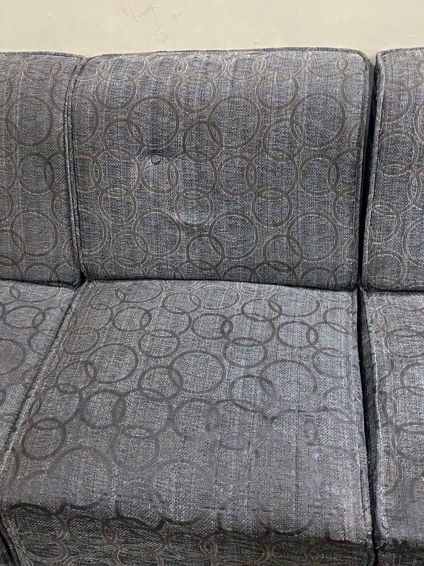 Sofa set used 4 sofas 3