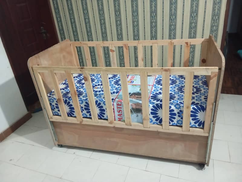 baby cot / cot / wooden baby cot / baby bed / kids furniture 2