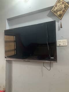 haier 50 inches tv only one month use with box and 2 year warranty